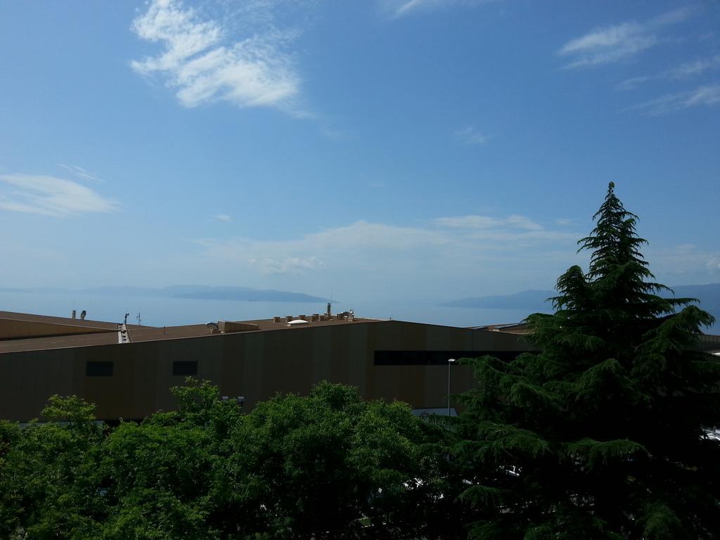 Apartment Panoramic View Of Kvarner - Free Parking Rijeka Room photo